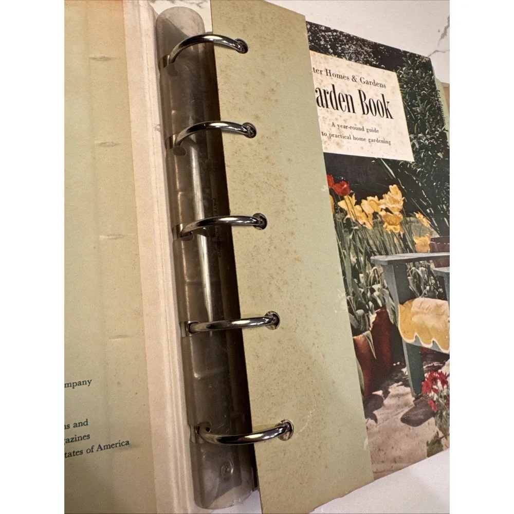1951 Better Homes and Gardens Garden Book First Edition 5 Ring Binder USA